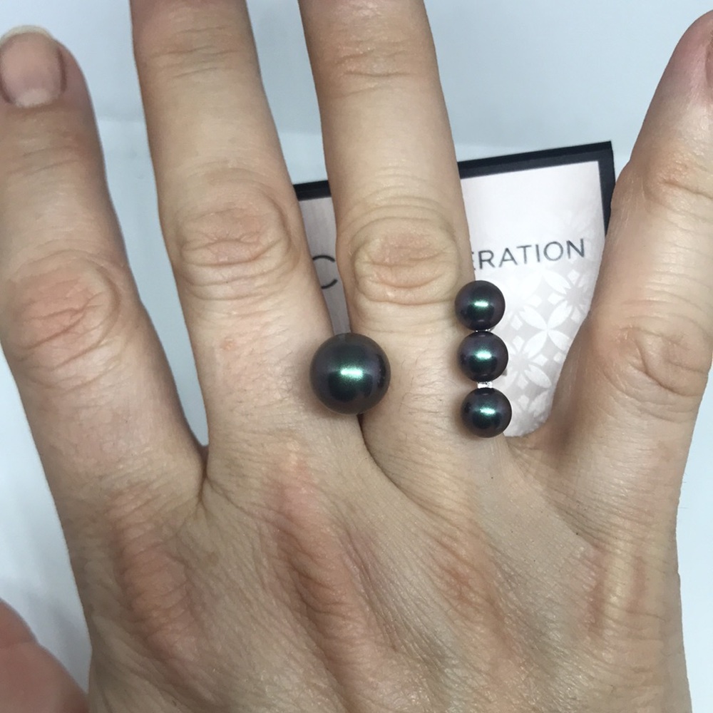 BCBGeneration Silver & Pearl Ring Size 7 NWT